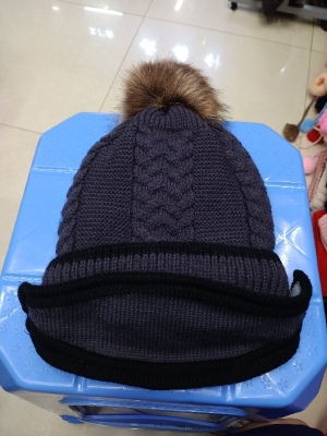The new fashion knitted cap expressions using - muffle The add wool warm wind