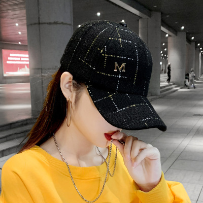 The 2020 new Korean fashion Versatile Casual Face show Small Cap Popular Logo M Hat woman