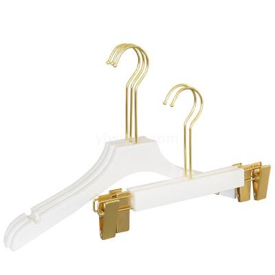 Direct selling plastic clothing hangers household clothing hangers with non-slip, non-trace and super load bearing straps