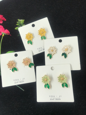 Spring and summer new Japanese and Korean small fresh yellow flowers are asymmetric oil drops earrings