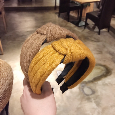 Autumn and winter Web celebrity knitting wide edge hair Hoop female face Wash Korean Version Headwear Headband Simple Joker out hair card