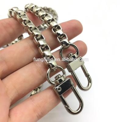 All kinds of key chain accessories luggage hardware clothing Finished products to figure inquiry