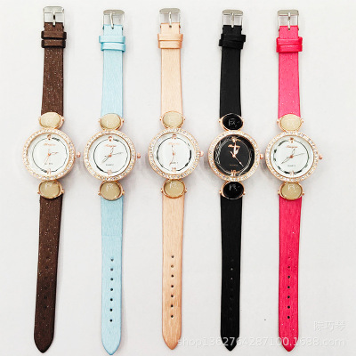 A Foreign trade choice of new fashion trend Women's leather Watchband Quartz Watch Cat Eye Accessories Set Diamond Watch Student Watch