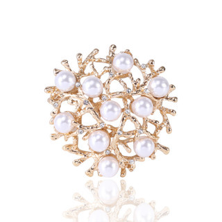 Europe and the United States high-grade freshwater pearl dumb gold coral brooch female temperament shiny ch coat brooch accessories