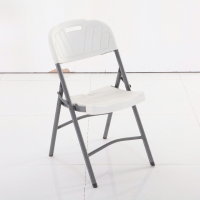 New material field training chair can be easily used in the outdoor folding chair