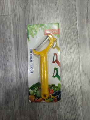 Kitchen multi-functional plastic shaper hand fruit sharpener imported from Japan Steel fruit vegetable Peeler