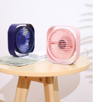 Small fan Bedside shaking desk electric fan Student dormitory car USB.mute desk