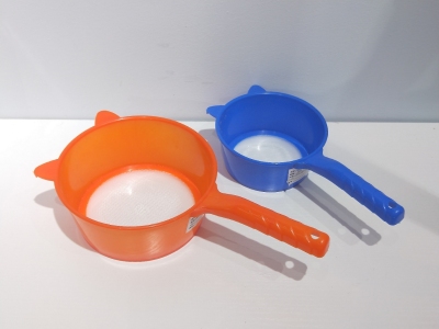 B09-1517 Handle Strainer Plastic Net Spoon Kitchen Baking Tools Strainer Cartoon Color Screen