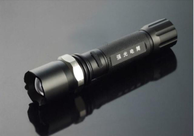 Zoom Led Outdoor Cycling Working light multi-functional aluminum flashlight