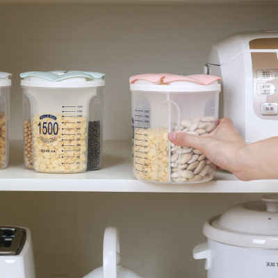 Creative storage tank Transparent plastic compartments sealed tank food tank kitchen moistureproof grain storage tank