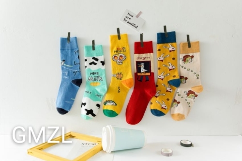 New Personalized Fashion Animal Cartoon Fashion Socks Outdoor Sports Mid-Calf Couple Cotton Socks Creative Men and Women socks