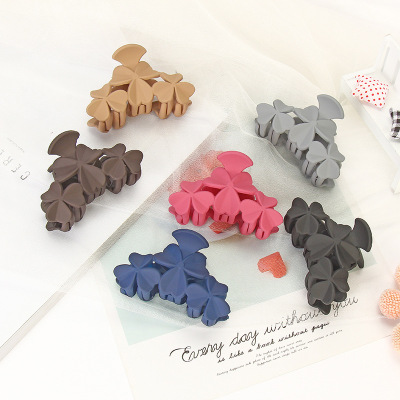 South Korea hair act the role ofing new-style bath hair claw dish hair ornaments plain color environmental protection big grab clip wholesale
