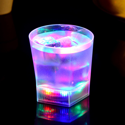 Manufacturers professional manufacturers direct creative cup with colorful flash cup LED light frosted cup