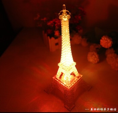 Export products Christmas decorations illuminated the Eiffel Tower