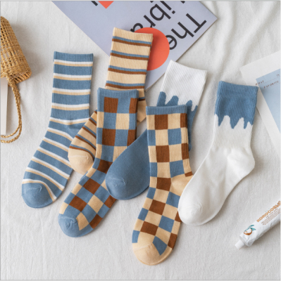 New spring/summer 2020 middle stockings, INS fashion stockings, British checked fashion stockings, children's stockings