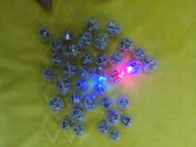 Red and Blue Ball Vibrating Luminous Ball, Flashing Ball Luminous Electronic Accessories