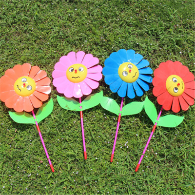 Factory Direct Sales Children's Smiley Windmill Traditional Nostalgic Toy Cartoon Windmill Park Stall Hot Sale Wholesale