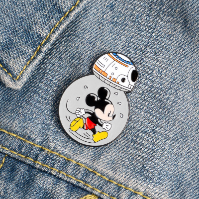 Foreign Trade Films and Television Star Wars Adorkable Robot Student Cartoon Brooch Mickey Mouse Brooch Badge Hot Style