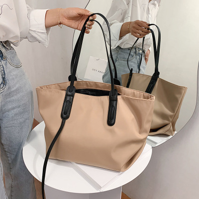 2020 New Popular Bag Women ou huo Bulk Bag Commuting Canvas Bag Ins Red Underarm Package