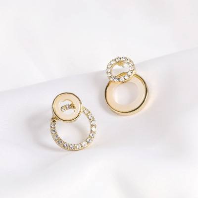 Simple Asymmetric Diamond round Earrings for Women Refined Rhinestone Eardrops Hollow-out Small Circle Geometry Ear Studs