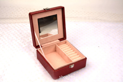 Currently Available Factory Direct Sales PU Rattan Striped Square Jewelry Box Custom Necklace Ring Storage Box Portable Delicate Box