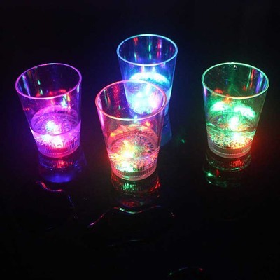 Bar Nightclub KTV Party Aid Road Set 60ml Water-in Light Led Shot Glass Tass Luminous Cup