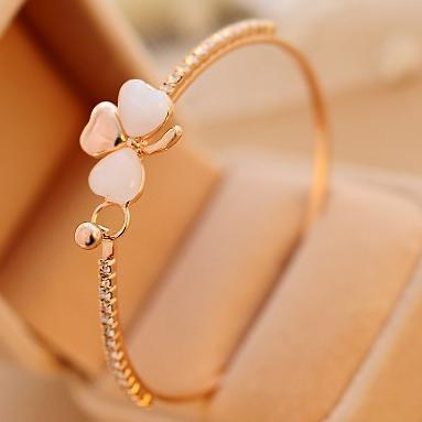 E042 Korean Style Fashion Clover Opal Bracelet Full Diamond Bracelet Exquisite All-Matching Hand Jewelry Manufacturer Special Offer