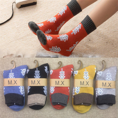 Socks Women's Winter Terry-Loop Hosiery Women's Fleece Thickened Small Tree Warm Terry Socks Winter Women's Warm Mid-Calf Length Socks