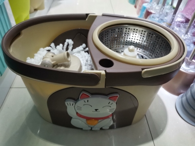 Fortune Cat Mop