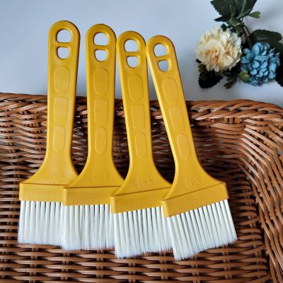One Yuan Special Batch Yellow Brush Yellow Handle Paint Brush Grill 1 Yuan Hardware Tools Wholesale