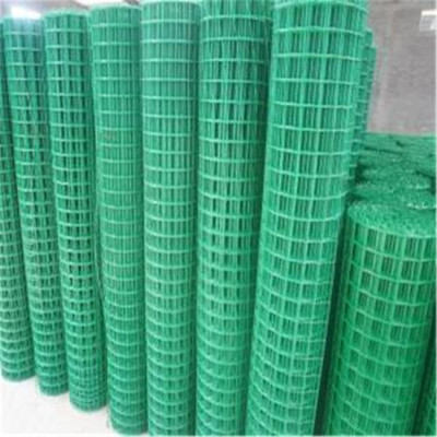  Factory Wholesale Genuine Green Plastic Dipping Barbed Wire Mesh Breeding Fence Mesh Vegetable Garden Isolation Net