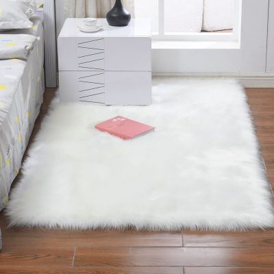 Factory Direct Sales White Plush Carpet Floor Mat Wool-like Bedroom Blanket Bay Window Home Living Room Carpet