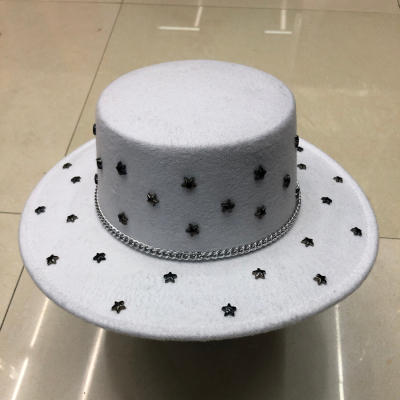 European and American Fashion Artificial Wool Shaped Flat Top Flat Brim Top Hat, Decorative Rivets Chain Decoration Hat