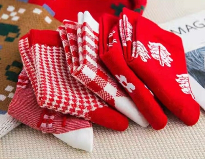 Red Socks Women's Mid Tube Stockings Autumn and Winter Natal Year Socks Wedding Ladies New Year Big Red Long Tube Christmas Stockings