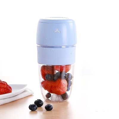 Juicer Portable Household Fruit Small Wireless Charging USB Mini Juice Cup Electric Student Juicer Cup