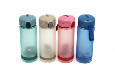 New creative scale bounce cover frosted Plastic Cup sports kettle with two capacities