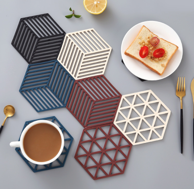 Silica Gel Dining Table Cushion Heat Proof Mat Nordic Scald Preventing Met Coasters Household Kitchen Pot Mat Dish Mat Cup Vegetable Mat Mat