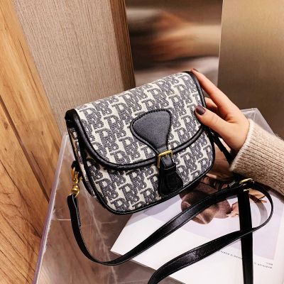 Small Bag for Women Crossbody All-Matching New Vintage Saddle Bag Korean Style Simple Shoulder Bag Mini Phone Bag Coin Purse
