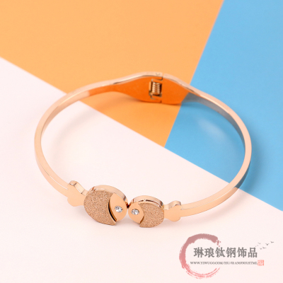 2021 New Internet Celebrity Same Style Titanium Steel No Fading Bracelet Rose Gold Bracelet Versatile Personality Diamond Fish Bracelet