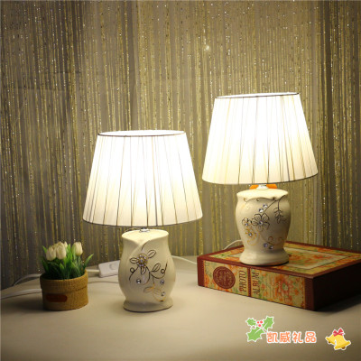 American Simple Ceramic Table Lamp Bedroom Bedside Table Warm Living Room Study Country Wedding Room Lamp