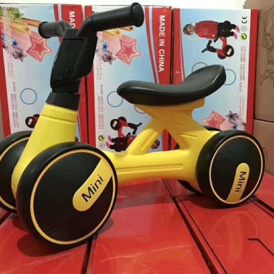 Baby Four-Wheel Balance Car Children's Toy Bike Scooter Music Light Sliding More Smoothly