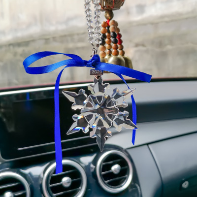 2020 Amazon Hot Christmas Gift Box 65mm Transparent Snowflake Crystal Pendant Car Hanging Multi-Color Ribbon Wholesale