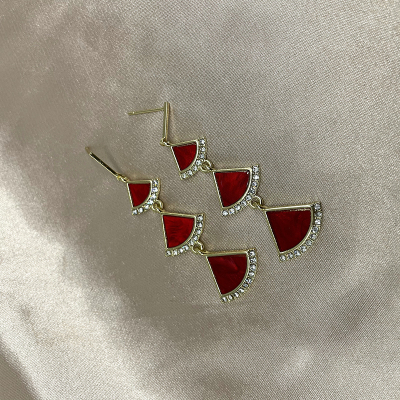 2021 New Tassel Long Red Scallop Earrings Triangle Fan All-Match Crystal Zircon Boutique