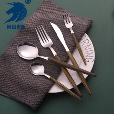 New Imitation Wooden Handle Knife， Fork and Spoon Suit Korean Tableware Stainless Steel Spoon Fork Steak Knife in Stock Wholesale Logo..