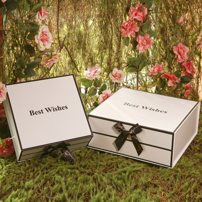 White Flip Gift Box Ins Style Gift Box Towel Packaging Gift Box with Hand Gift Orange Gift Box Customization