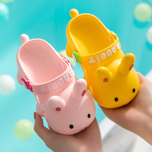 Children‘s Slippers Summer Girls Boys Closed Toe Hole Shoes Parent-Child Home Indoor Non-Slip Cute Cartoon Baby Slippers
