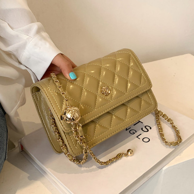 2021 New Fashion Small Square Bag Women's Online Red Western Style Shoulder Messenger Bag Pu Rhombus Chain Mobile Phone Bag Cross-Border