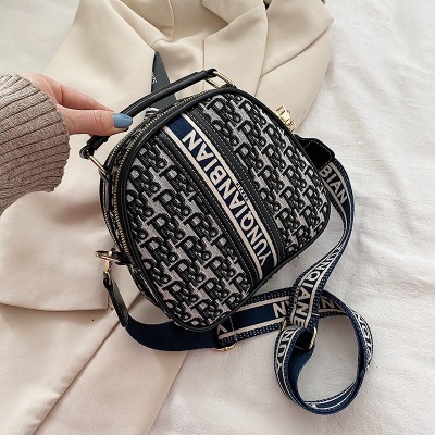 Crossbody Small Bag for Women 2021 New Shoulder Portable Fashion Korean Style Ins Internet Celebrity Student Large Capacity Internet Celebrity Summer