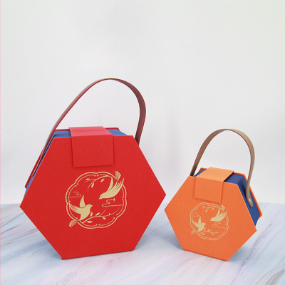 SOURCE Manufacturer Hand Locust Boutique Packaging Gift Box Flip 6-Corner Gift Box High-End Wedding Candies Box Hand Gift Box