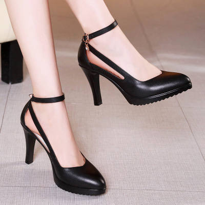 2021 Spring and Autumn Pointed plus Size Wedding Shoes Stiletto Heel High Heels Hollow Hollow Model Cheongsam Shoes for Catwalk Pumps Women